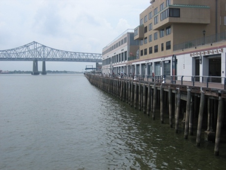 New Orleans Riverwalk3